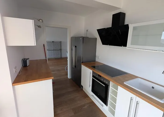 Large With Beautiful Views *